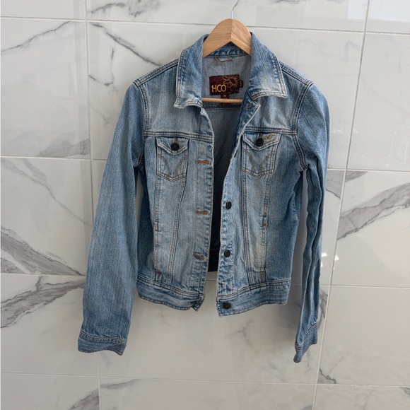 Vintage Y2K Hollister denim jean jacket - size medium - super cute! - Picture 1 of 10